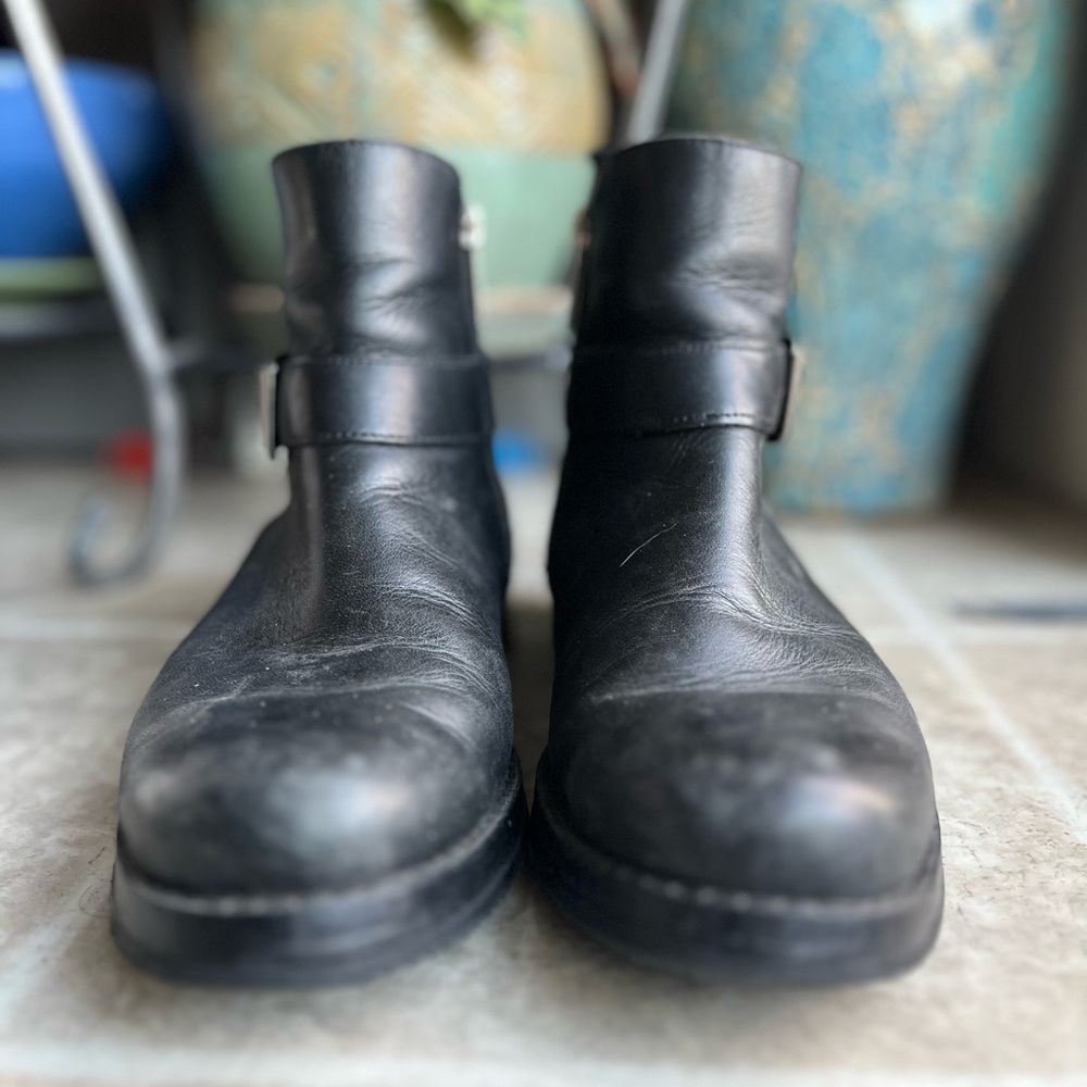 Harley Davidson ankle leather boots with side zipper. Size 7 1/2. - Picture 3 of 15